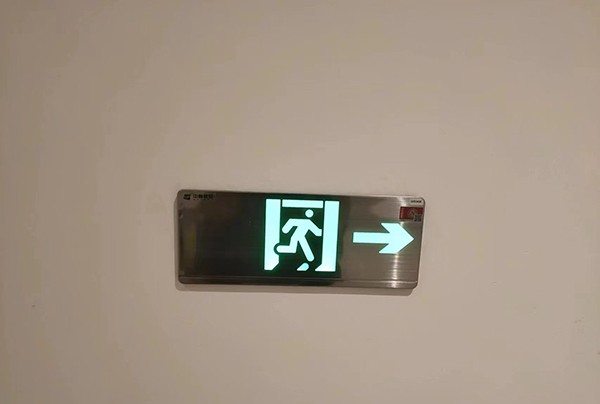 智能疏散系統(tǒng)的應(yīng)急響應(yīng)時(shí)間是多久？