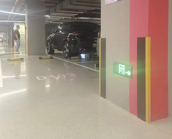 智能疏散系統(tǒng)如何應(yīng)對大規(guī)模緊急事件？