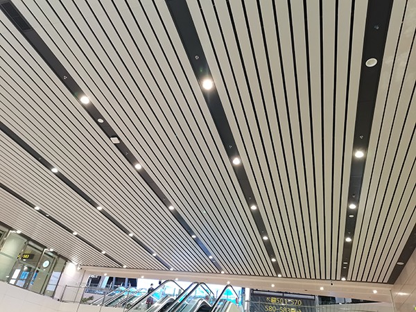 消防智能疏散系統(tǒng)：復(fù)雜建筑中的疏散利器還是難題？